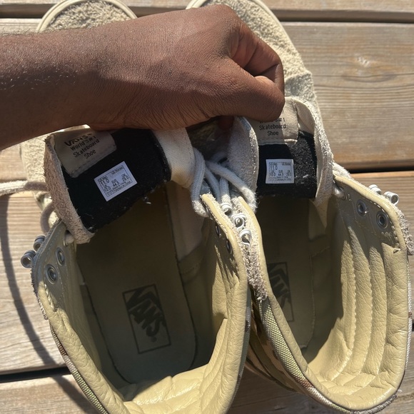 Vans Cordura Sk8-hi trainers in Desert Camo. Size: US11/ EU44 - Picture 4 of 7